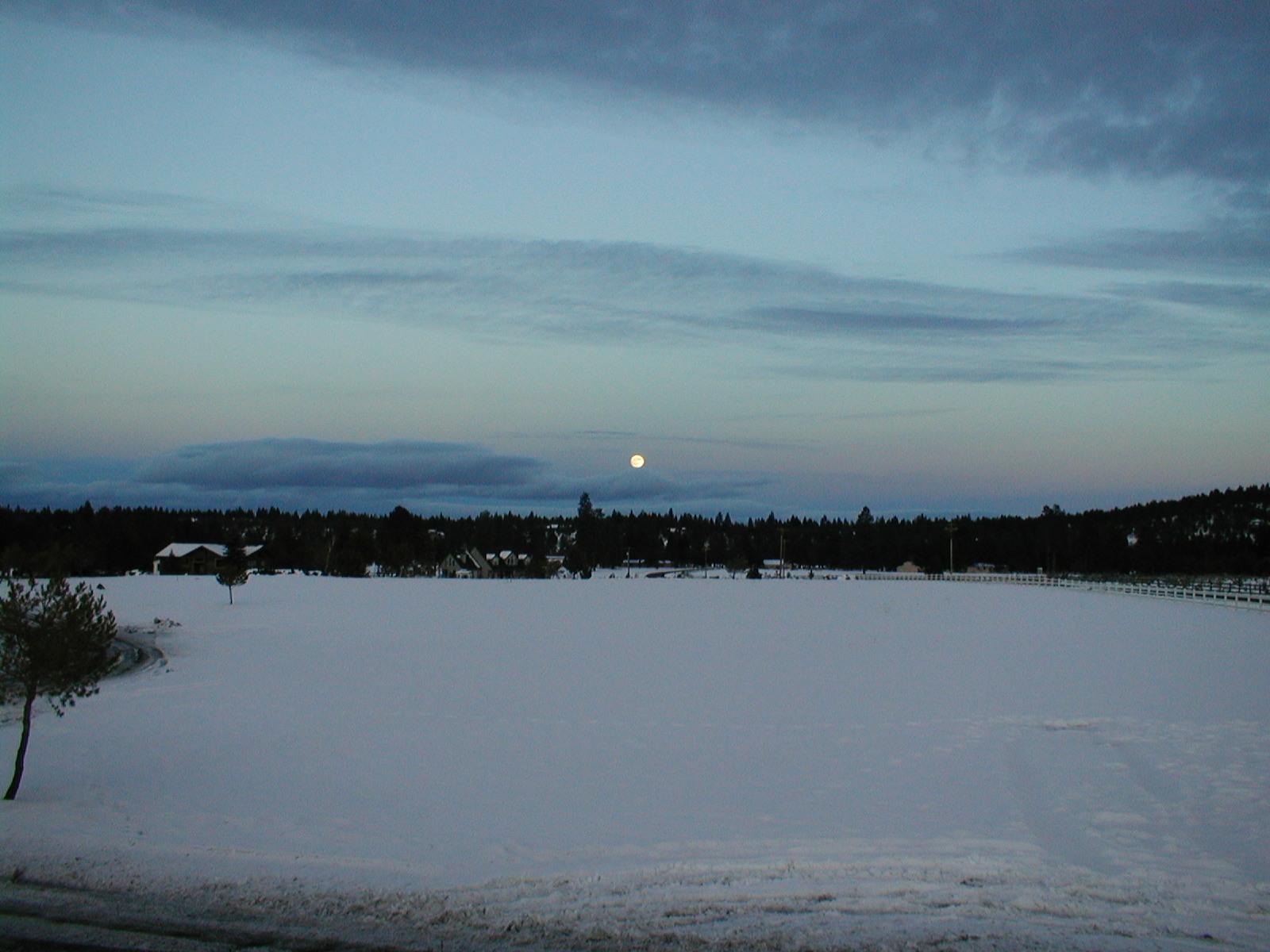Moonrise over eastern Oregon.jpg